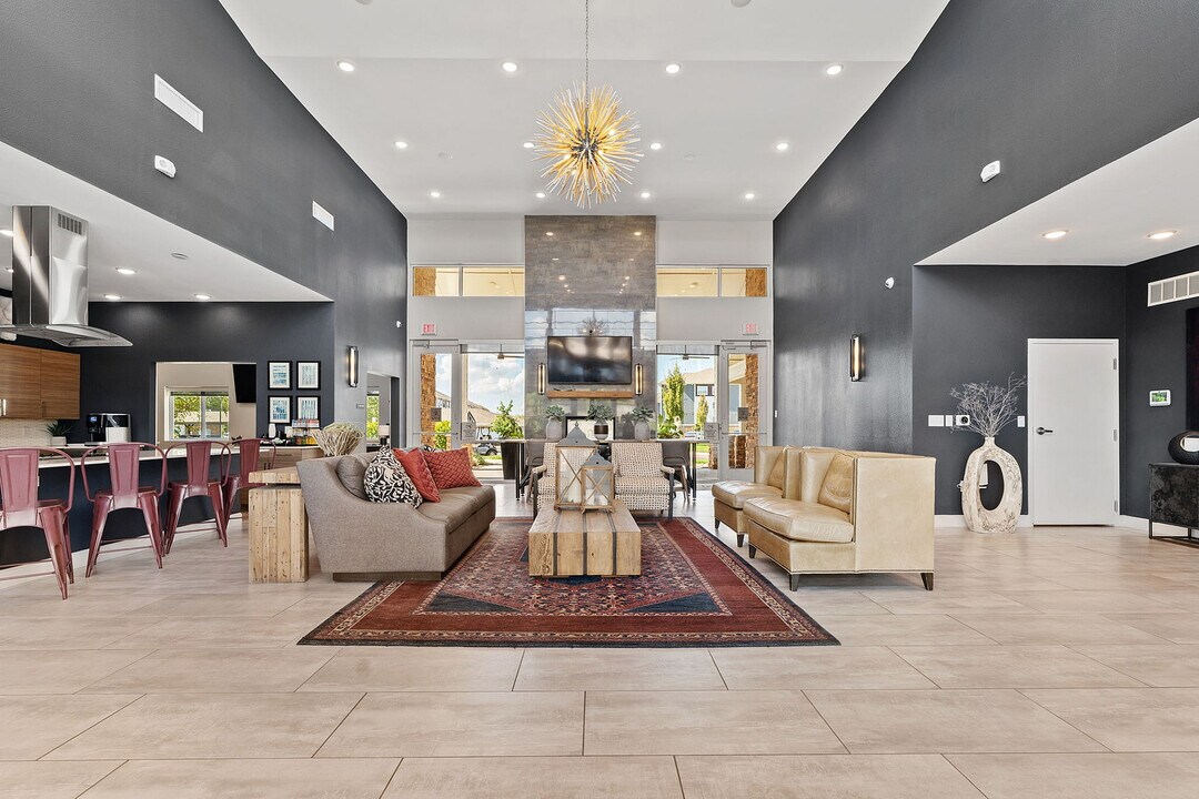 Kinsley Forest in Kansas City, MO - Building Photo