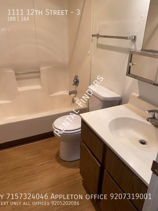 1111 12th St in Baraboo, WI - Building Photo - Building Photo