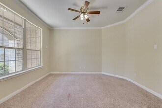 8504 Rocky Bluff Dr in Austin, TX - Building Photo - Building Photo