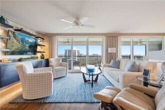 4651 Gulf Shore Blvd N in Naples, FL - Building Photo - Building Photo