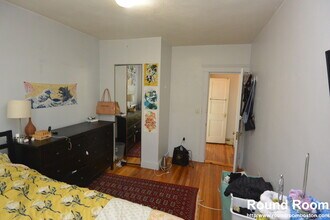 24 Ransom Rd, Unit 6 in Boston, MA - Foto de edificio - Building Photo