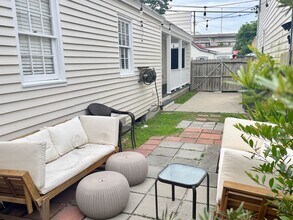 11 H St in Charleston, SC - Building Photo - Building Photo