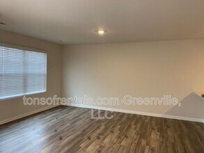 413 Mopar Ln in Greer, SC - Building Photo - Building Photo