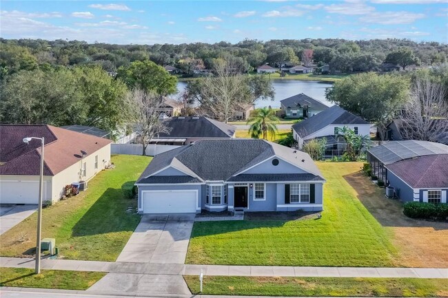 1538 Sarus Ave in Groveland, FL - Foto de edificio - Building Photo