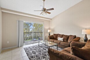 4159 N Haverhill Rd in West Palm Beach, FL - Building Photo