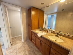9106C SW 20th St in Davie, FL - Building Photo - Building Photo