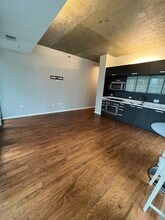 550 N Saint Clair St, Unit 1005 in Chicago, IL - Foto de edificio - Building Photo