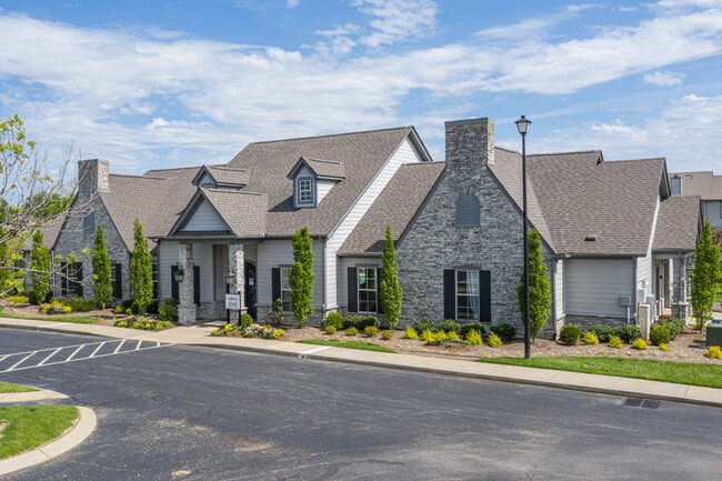 Stoneridge Farms at the Hunt Club Apartments