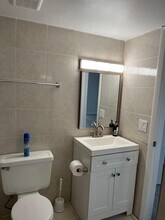 4717 NW 7th St, Unit 304 in Miami, FL - Foto de edificio - Building Photo