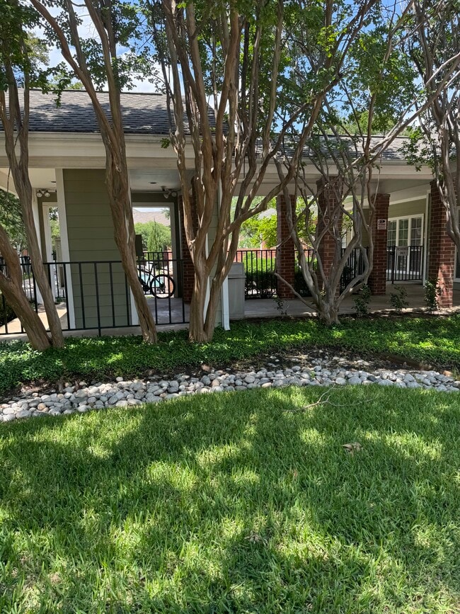 6220 Bentwood Trail in Dallas, TX - Building Photo - Building Photo