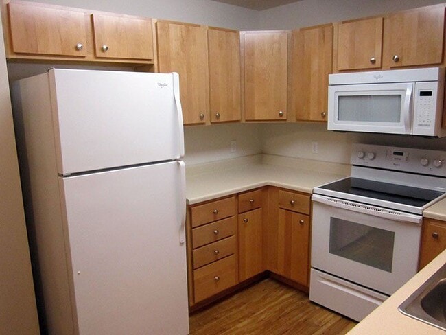 Highlands Ridge Apartments in Pierre, SD - Building Photo - Building Photo