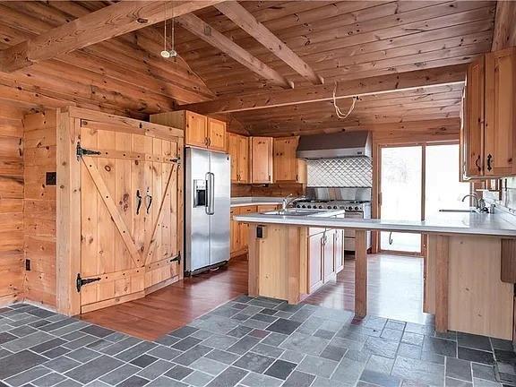 property at 2405 Mountain Rd