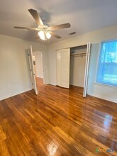 225 Scott St in San Marcos, TX - Foto de edificio - Building Photo