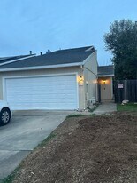 355 Susan Ct in Lincoln, CA - Building Photo