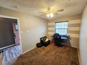 1331 N Scenic Dr in Alamogordo, NM - Building Photo - Building Photo