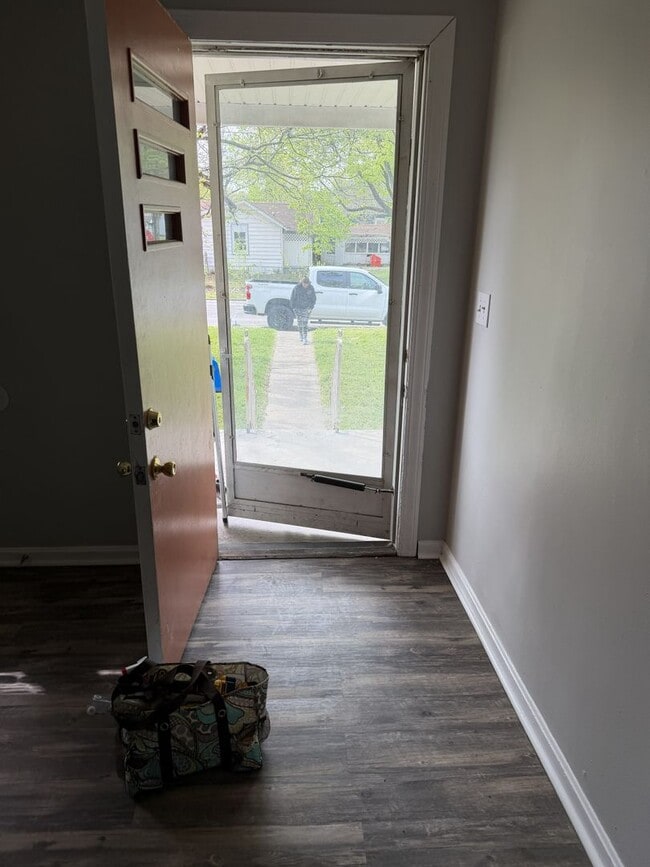 819 W Florence Ave in Louisville, KY - Building Photo - Building Photo