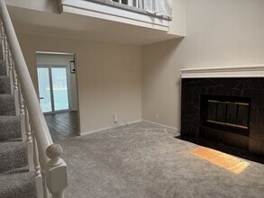 11740 Oakmont St in Overland Park, KS - Building Photo - Building Photo