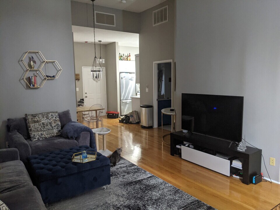 64 Forest St in Medford, MA - Building Photo
