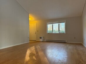 9-11 Oakview Dr in Cape Elizabeth, ME - Building Photo - Building Photo