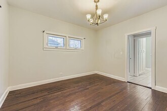 7356 N Ashland Blvd in Chicago, IL - Building Photo - Building Photo