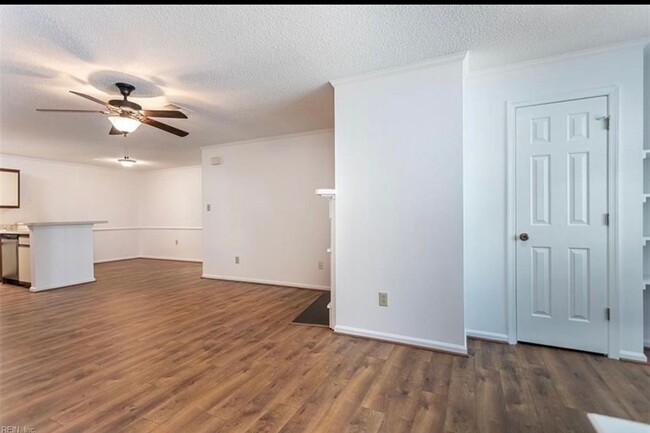 101C Windsor Ln in Williamsburg, VA - Building Photo - Building Photo