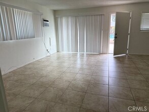 686 E Cottonwood Rd in Palm Springs, CA - Building Photo - Building Photo