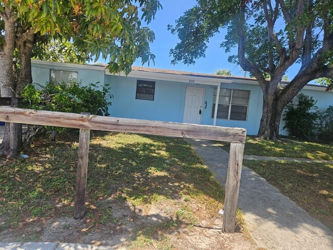 property at 1130 W 23rd St