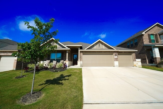 property at 723 Gallorette Bluff