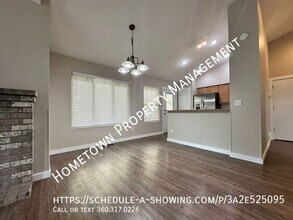 4544 Beckonridge Ln SE in Lacey, WA - Foto de edificio - Building Photo