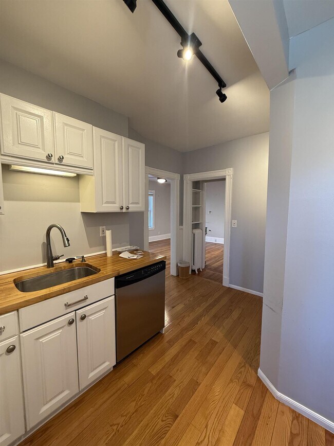 31 Waterhouse St in Somerville, MA - Foto de edificio - Building Photo