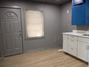 5617 Malmedy Rd in Houston, TX - Building Photo - Building Photo