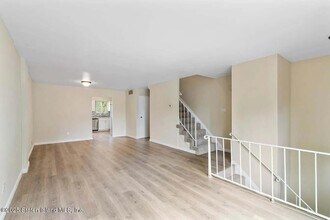 1630 Forest Hill Rd, Unit 1 in Staten Island, NY - Building Photo - Building Photo