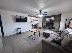 162 Fremont Lake Rd in Pinedale, WY - Building Photo - Building Photo