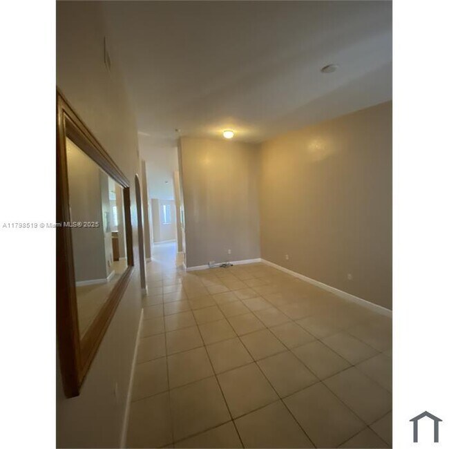 1656 SE 29th Ct in Homestead, FL - Building Photo - Building Photo