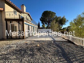 12820 Santa Anita Trail in Victorville, CA - Building Photo - Building Photo