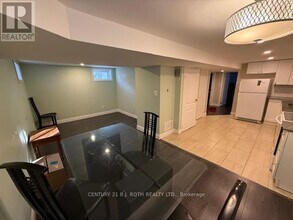 133 Cook St in Barrie, ON - Building Photo - Building Photo