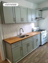 5323 8th Ave in Brooklyn, NY - Building Photo
