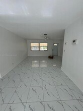 4201 NE 18th Ave in Pompano Beach, FL - Building Photo - Building Photo