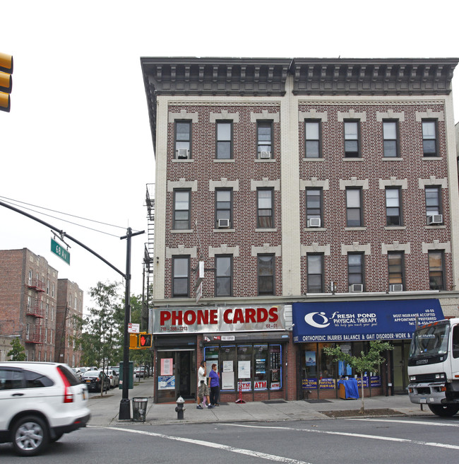 68-01 Fresh Pond Rd in Ridgewood, NY - Building Photo - Building Photo