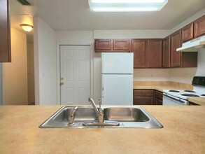 5525 Yale St in Lakeland, FL - Building Photo - Building Photo