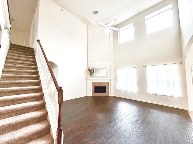 property at 25122 Southbriar Ln
