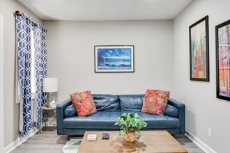 407 N 3 1/2 Ave in Hopewell, VA - Building Photo - Building Photo