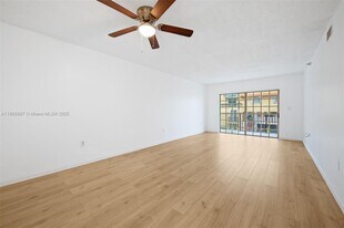 8900 Collins Ave in Surfside, FL - Building Photo