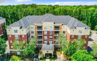 4480 Deerwood Lake Pkwy in Jacksonville, FL - Building Photo