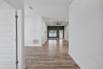 5348 Lugo St in Fort Pierce, FL - Building Photo - Building Photo