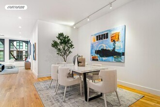 228 W Broadway in New York, NY - Building Photo - Building Photo