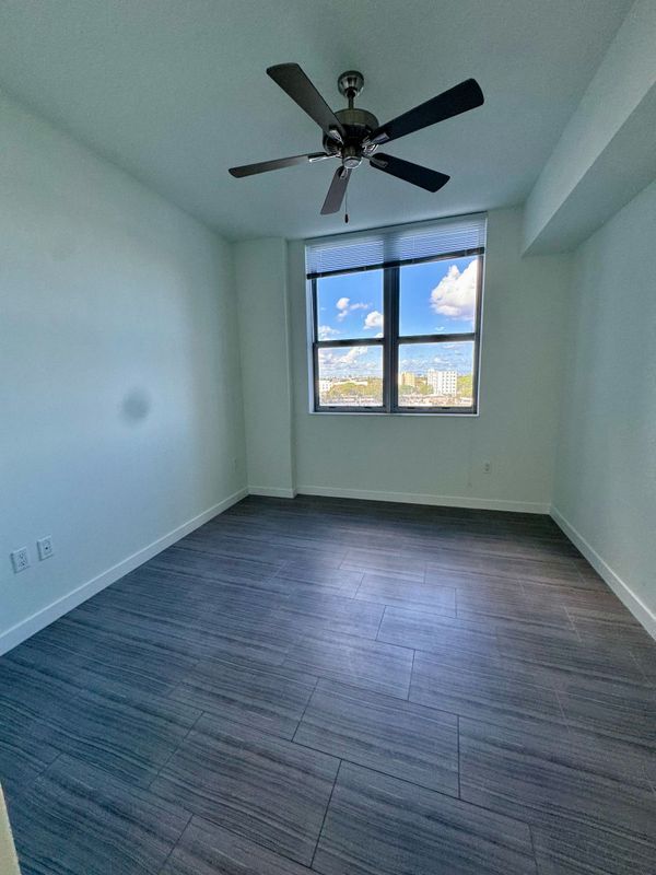 1776 Polk St in Hollywood, FL - Building Photo - Building Photo