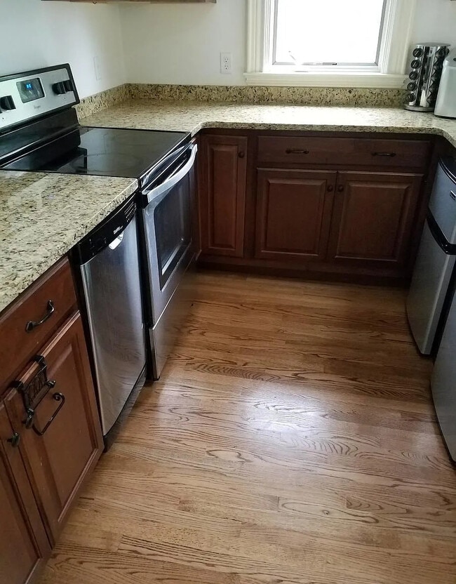 34 Claremont Ter, Unit 4 in Swampscott, MA - Building Photo - Building Photo