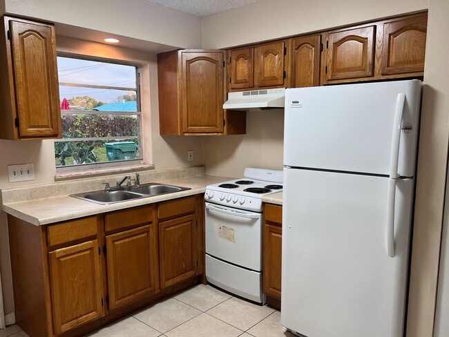property at 5004 La Salle St