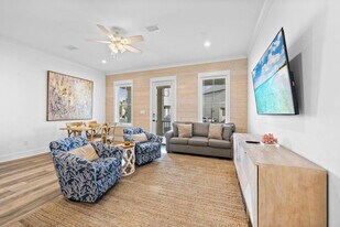 7 W Gate in Orange Beach, AL - Building Photo